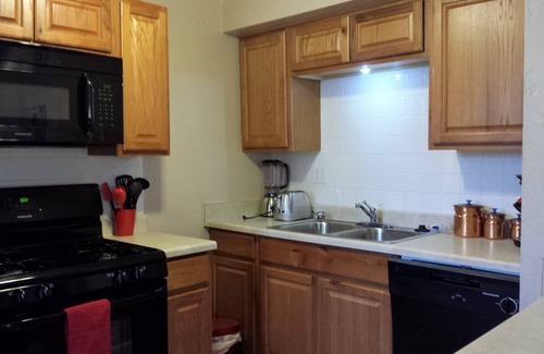 Garfield Apartment | U3 - Comfortable 1 BR/1 BA APT in DT PHX w/pkg