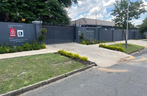 Krugersdorp House | Ubuntu Lifestyle Estate - Phalaphala DeLux