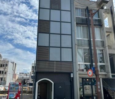 Uchi Machi Apartment | uchimachi301 しげの里リノベーション94平方メートルJR高松駅14分ことでん片原町駅3分メゾネットペントハウス