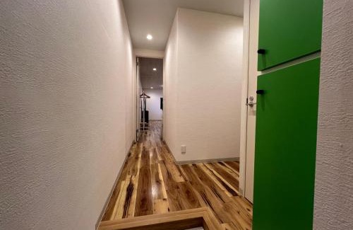 Uchi Machi Apartment | uchimachi301 しげの里リノベーション94平方メートルJR高松駅14分ことでん片原町駅3分メゾネットペントハウス