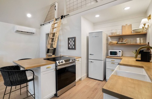 Rockbridge Cottage | Uckor's Cottage at Hocking Hills