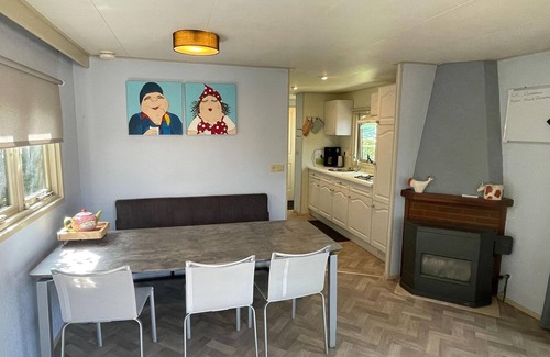 Uden Ski Chalet | Uden Chalet with Scenic Terrace