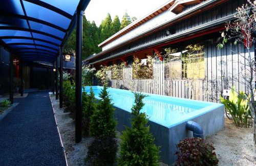 Yamaga Hotel | Uedaya