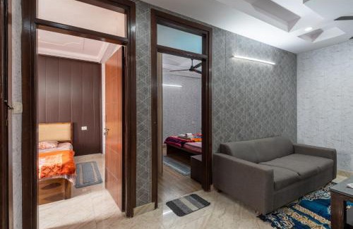 South West Apartment | UGF Cozy Flats Bnb 2 BHK Flat,Near Airport Delhi