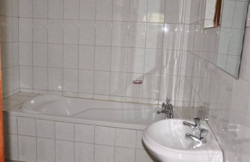 Kasese Hotel | Uhuru 50 Hotel