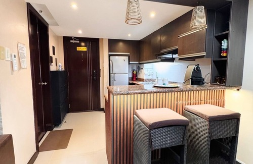 Santa Cruz Condo | Ultîma Residence Huge Loft Condo