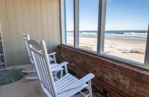 Litchfield by the Sea Apartment | Ultimate Coastal Getaway Oceanfront Dune Room