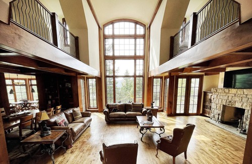 Cordillera House | Ultimate Summer or Ski Getaway @Luxurious Villa by Vail & BC Resorts
