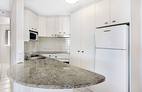 Kings Beach Apartment | ULTIQA Shearwater Resort