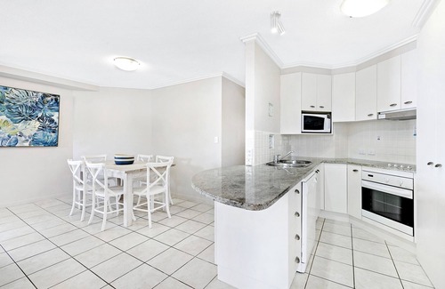 Kings Beach Apartment | ULTIQA Shearwater Resort