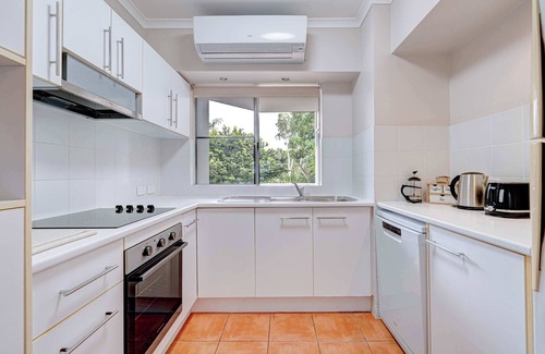 Wongaling Beach Apartment | Ulysses One ~ Beachfront Escape ~ 2 Bedroom Spacious