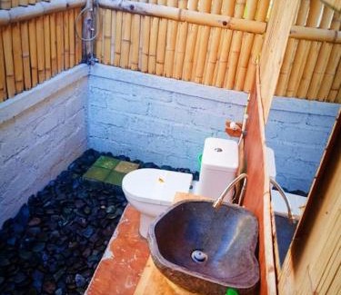 Pejarakan House | Umah Kayu 2-Menjangan Homestay