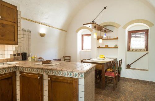 Sasso Caveoso House | Umbra Idris Holiday Home