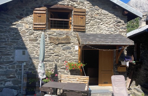 Saint-Michel-de-Maurienne Ski Chalet | Un "cocon" à la Montagne au Frais L'été , à la Neige L'hiver
