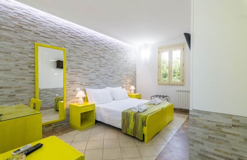 Otranto Other | Un Posto Al Sole