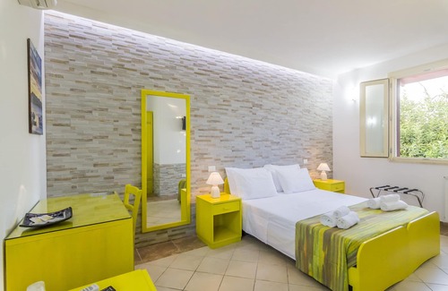 Otranto Other | Un Posto Al Sole