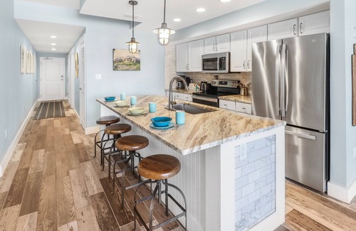 Mexico Beach Condo | Unbeatable ocean view from enormous balcony!HUGE 2/2 with 5- star reviews!