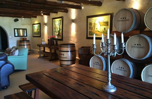 Paarl Bed & Breakfast | Under Oaks Guesthouse