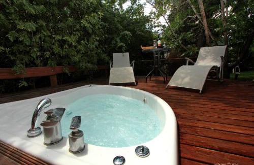 Adi Cabin | Under the Walnut Tree Shade Lodge