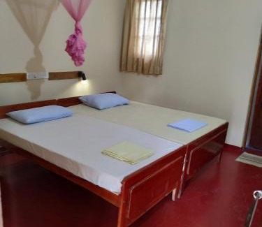 Uppuveli Hotel | Under Water Safaris and Resort