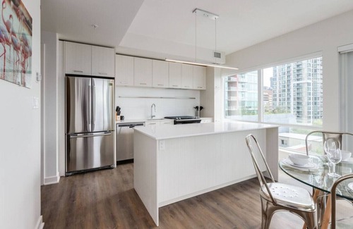 Victoria Park Apartment | Underwood 1B with Den