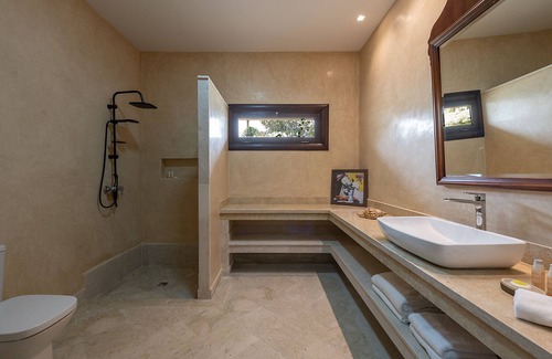 Oualidia Bed & Breakfast | Une Belle Suite Avec Terrasse et vue Directe sur la mer