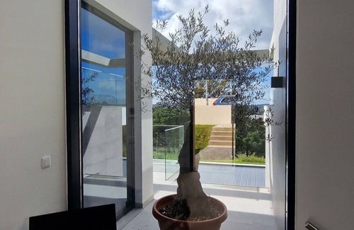 Caldas da Rainha Villa | Unieke Villa met 4 Slaapkamers en Uitzicht op de de Grootste Lagune van Portugal