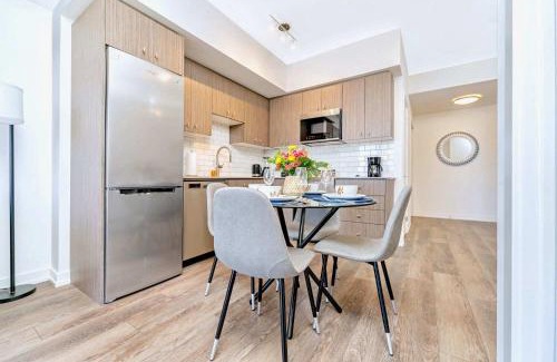 Kitchener House | Union Towers Condo with City Views and Patio