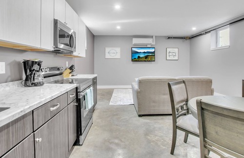 Buffalo Apartment | Unique 1 bedroom in Larkinville!