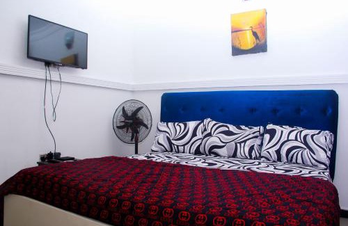 Port Harcourt Apartment | Unique 1BEDROOM Shortlet Stadium Rd with 24hrs light-FREE WIFI -N58,000