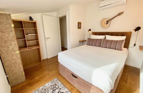 Sao Bento Apartment | Unique apartment by MyPlaceForYou, in the center of Lisbon with views over the city and the Tagus river