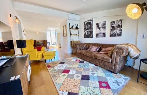Sao Bento Apartment | Unique apartment by MyPlaceForYou, in the center of Lisbon with views over the city and the Tagus river