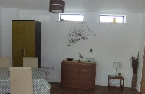 Canon's Marsh Apartment | Unique Bristol Harbourside Apartment With Direct Water Views