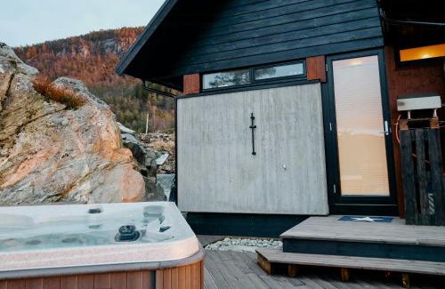 Hjelmeland House | Unique Cabin With View On Randøy By Stavanger