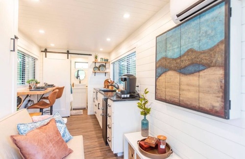 Waco House | Unique Container Home with Rooftop Deck