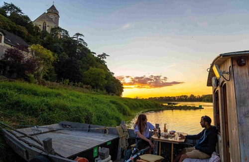 Saint-Florent-le-Vieil Boat Rental | Unique cruise of several days with Houseboat on Loire