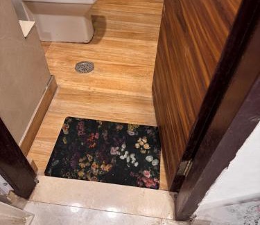 Old Rajinder Nagar Apartment | Unique & Decent Studio Apartment