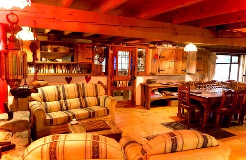 Corrandulla House | Unique Fairytale Farmhouse Near Galway