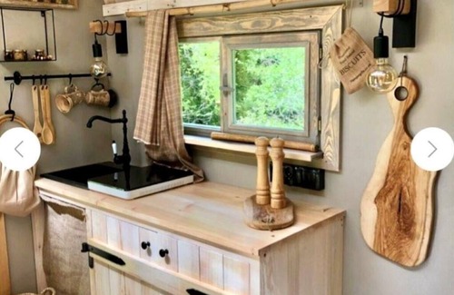 Waldmuenchen Apartment | Unique feel-good experience in the circus wagon