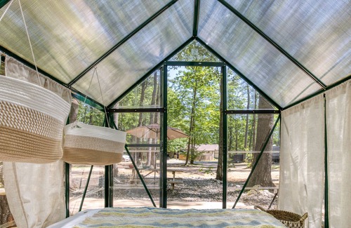 Les Collines-de-l'Outaouais Regional County Municipality Cabin | Unique Glamping experience 25 min from Ottawa!