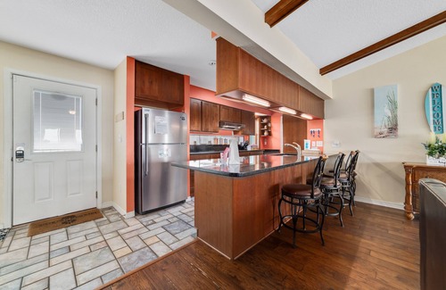 Gulf Shores Condo | UNIQUE GULF FRONT CONDO, CONVENIENT LOCATION, PENTHOUSE FLOOR, FABULOUS VIEWS!