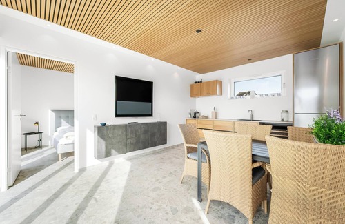 Sondervig Cottage | Unique holiday home for 10 people with a large outdoor wellness area - 1030