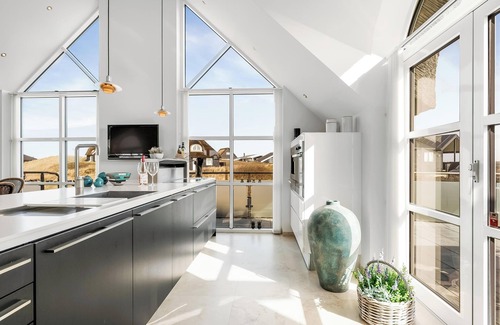 Sondervig Cottage | Unique holiday home for 10 people with a large outdoor wellness area - 1030