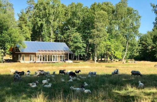 Stavsjo Villa | Unique Lake House at Kösen, Sauna, Bikes, Boat, Kayak, Wifi, charging post car