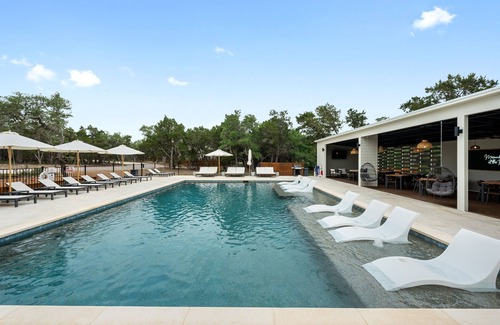 Wimberley Cabin | Unique, Luxurious XL Geodome at The Cedars Ranch