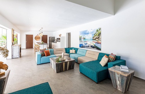 Jan Thiel Villa | *UNIQUE* Luxury 10-person villa Laman within walking distance of Jan Thiel Beach