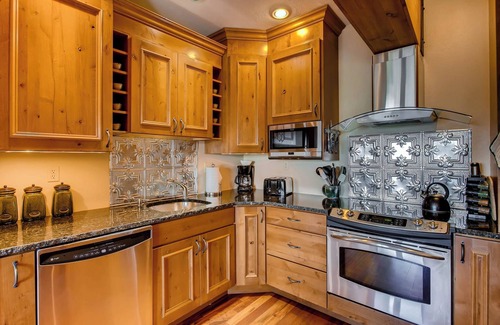 Crested Butte Condo | Unique & Modern 3 BR/2BA Condo- Ski-in/Ski-out by RedAwning