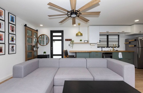 Cienaga Alta House | Unique modern container home perched in the lush mountains of Rio Grande.