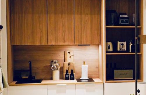 Embajadores Apartment | Unique NYC style Loft in the heart of Madrid