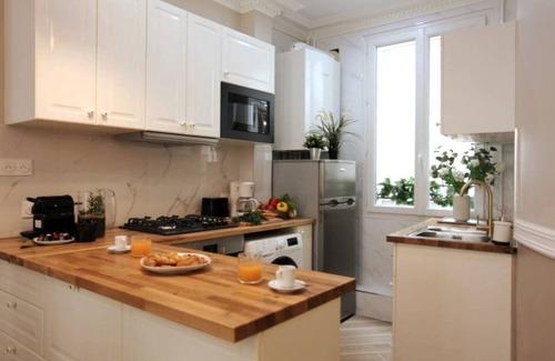 Bonne-Nouvelle Apartment | Unique Romantic Escape in the Heart of Paris